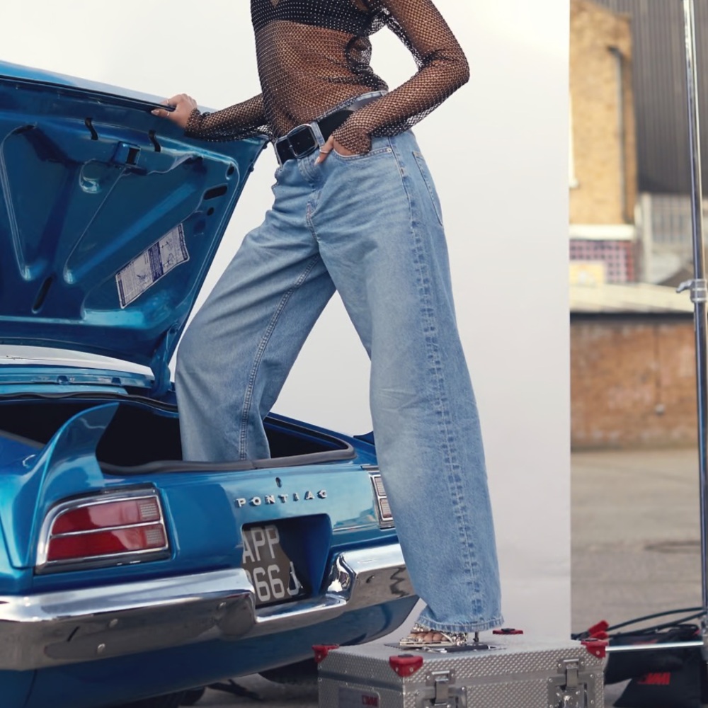 ASOS DESIGN baggy jean in mid blue